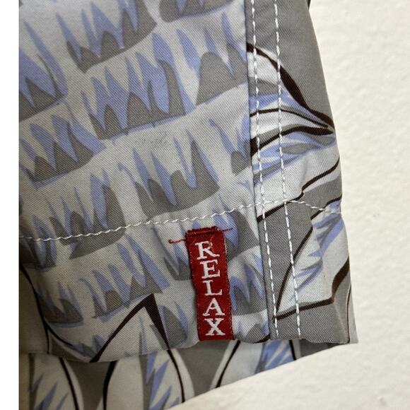 Relax By Tommy Bahama men's Tropical  Gray Draw String Swim Trunks size Small - Picture 4 of 8